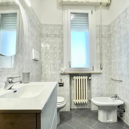 Spazioso E Vicino Al Mare - Casa Mareblu Lägenhet *